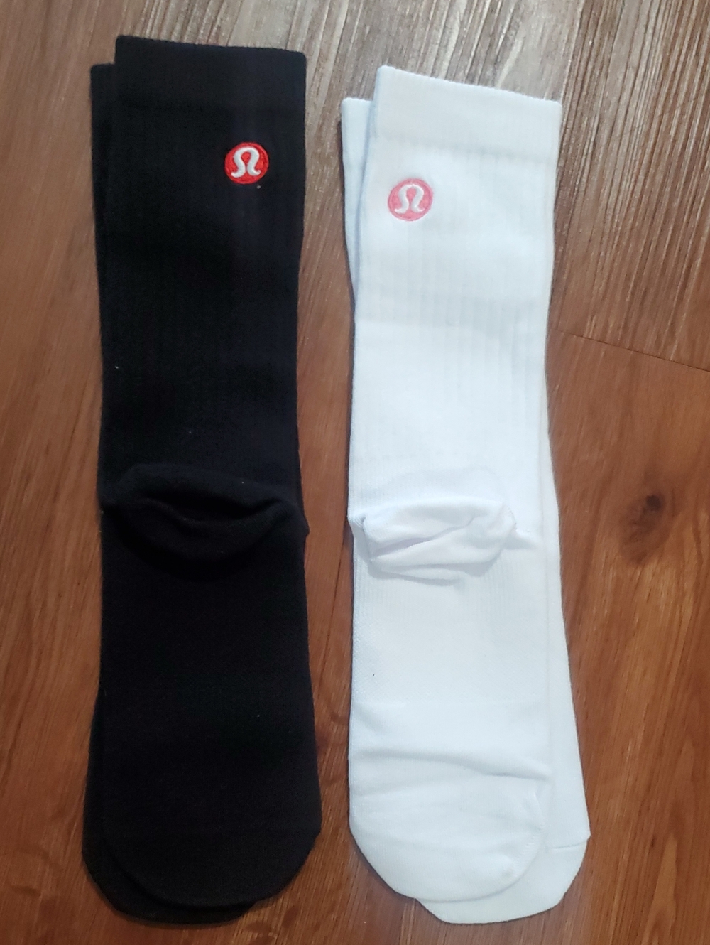 lululemon athletica Crew Socks - Black & White with Red Logo